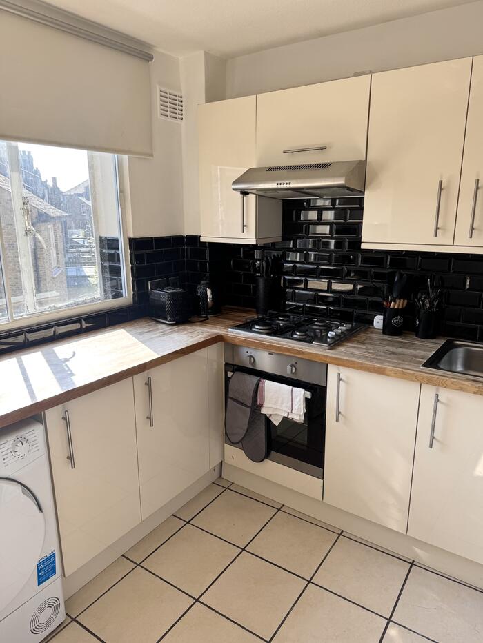 Main image of property: Pavilion Chambers, Lavender Hill, Wandsworth, London