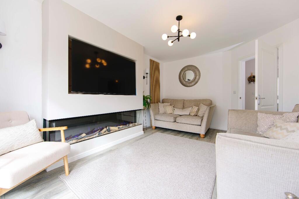 House in Maesycwmmer, Caerphilly - View 5