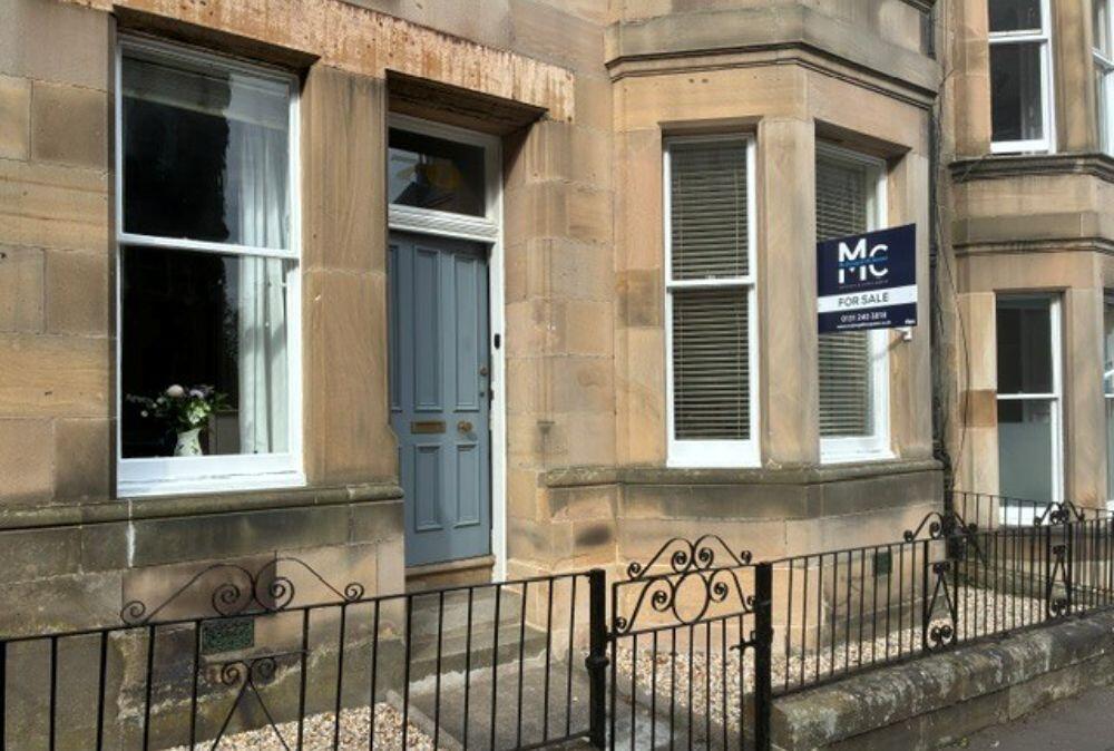 Main image of property: 70 Montpelier Park, Edinburgh, EH10 4NQ