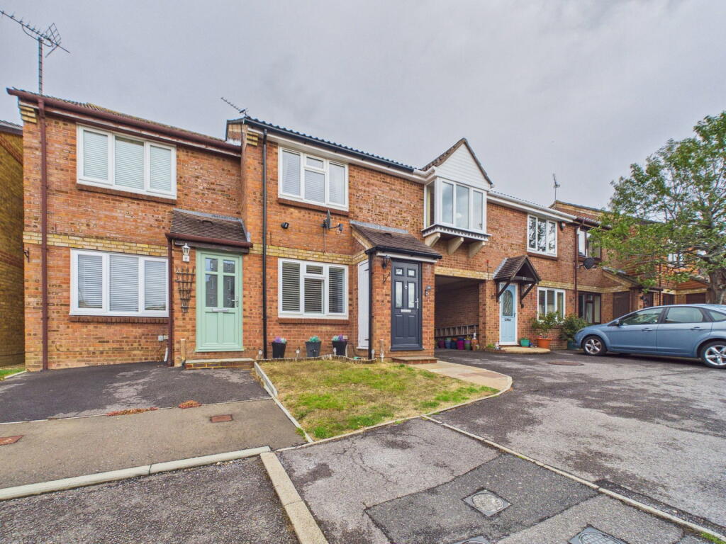 Main image of property: Robin Close, Southwater, Horsham, West Sussex RH13 9TE