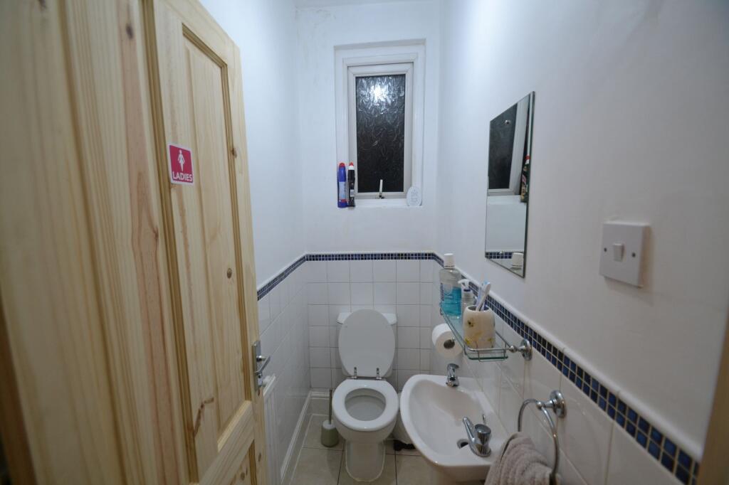 1 bedroom house share for rent