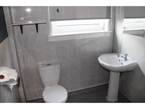 Apartment in Motherwell, North Lanarkshire - More