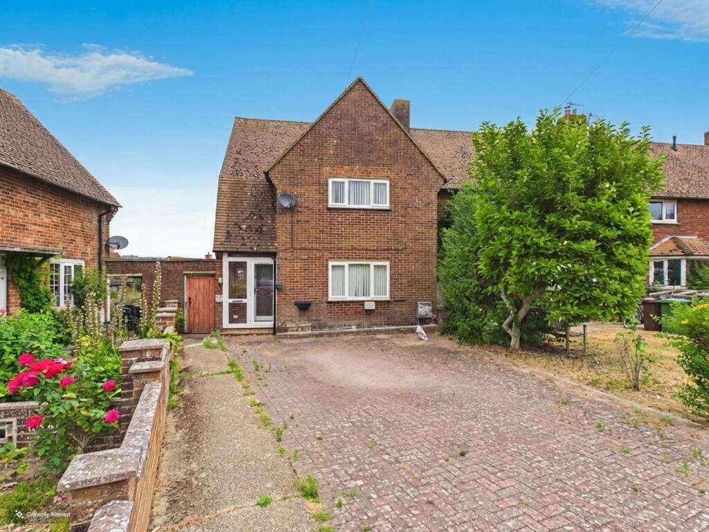 Main image of property: Abbots Walk, Wye, Ashford TN25 5ES