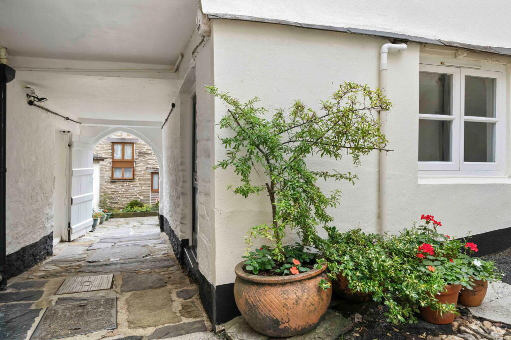 2-bed terraced on 1 Coronet Place, Fore Street, Kingsbridge, £210,000