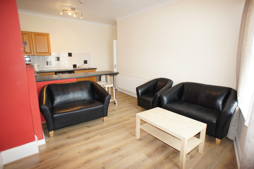 5 bedroom apartment for rent