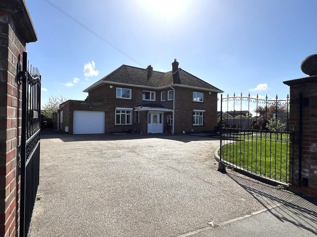 Main image of property: London Road, Chatteris, Cambs., PE16 6LW