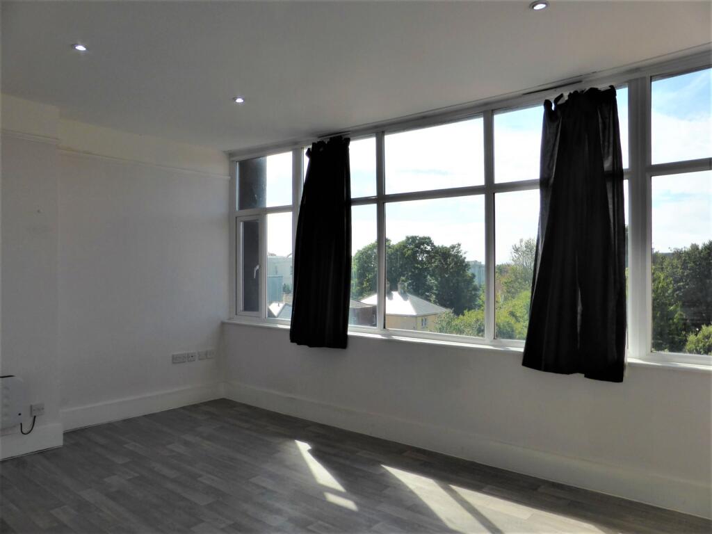 Main image of property: York Avenue - P1136