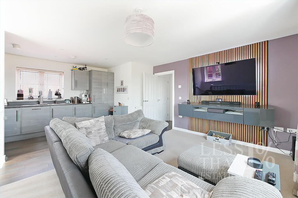 House in Wellingborough, Stanton Cross - View 3