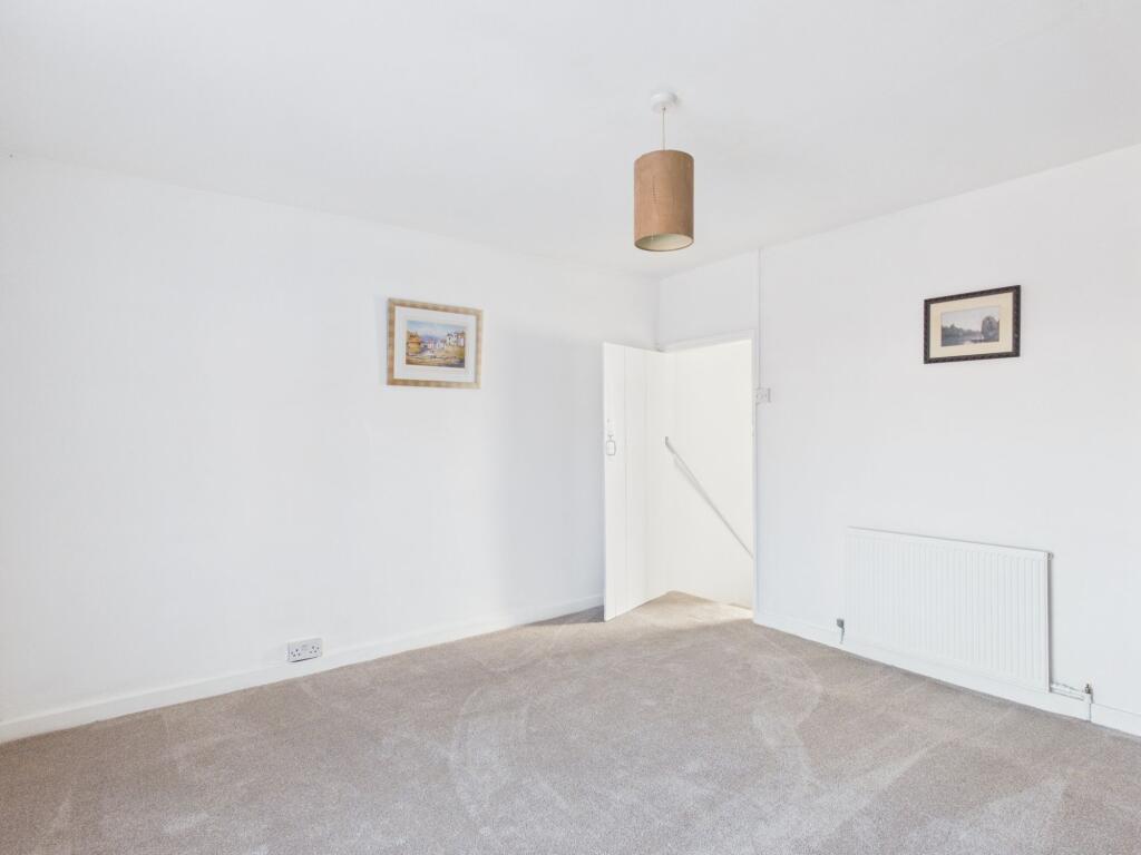 House in Doncaster - View 4