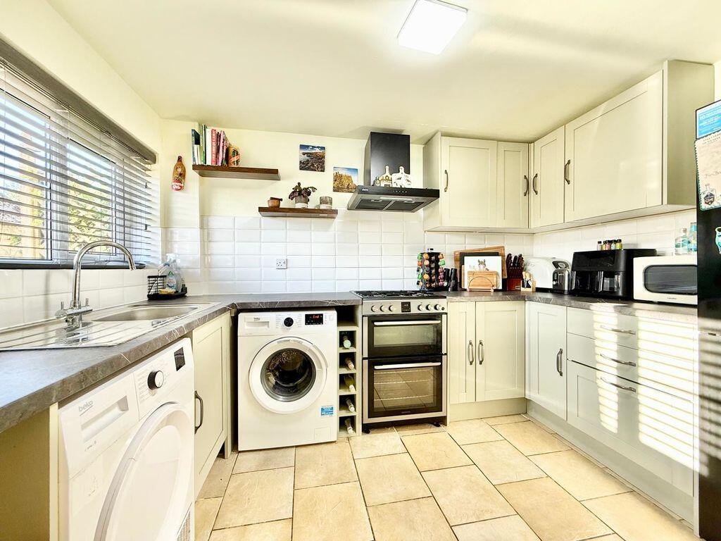 Good Size Stone Cottage in Excellent Condition - View 4