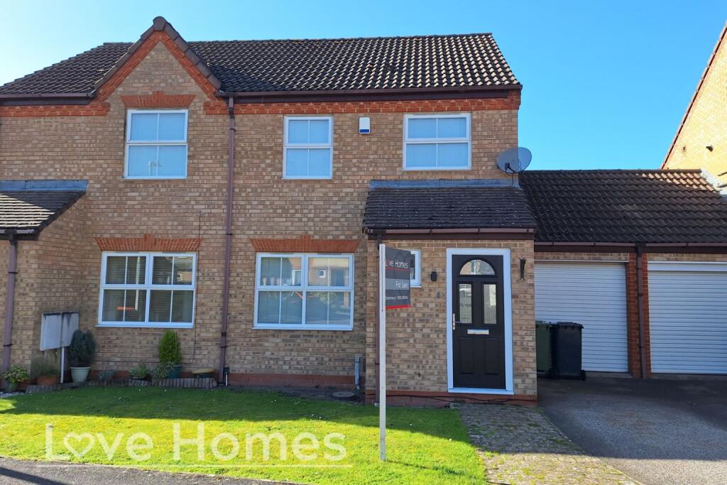 Main image of property: Ravensburgh Close, Barton-Le-Clay, MK45 4RG