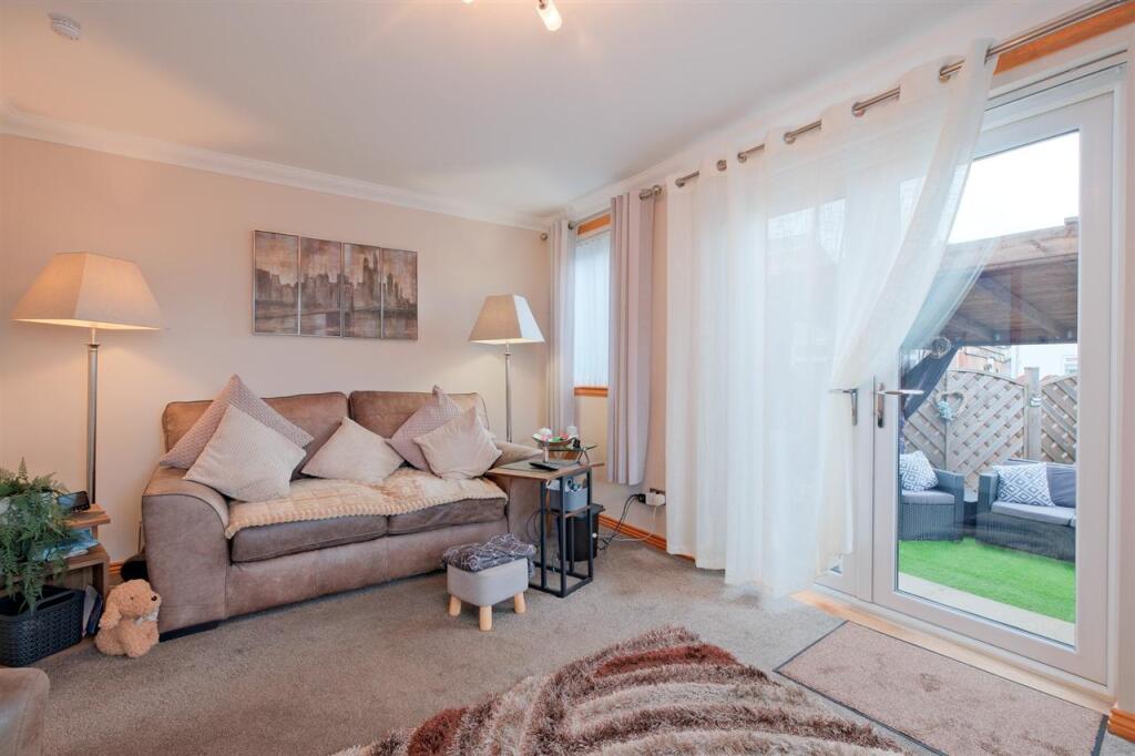 House in Motherwell - More