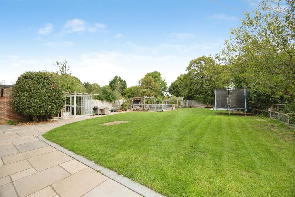 House in Tonbridge - More