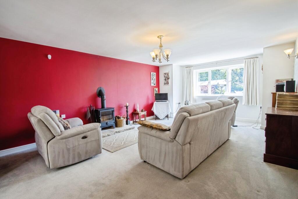 Additional image 3 of Tong Moor Side, Birkenshaw, Bradford, West Yorkshire, BD11
