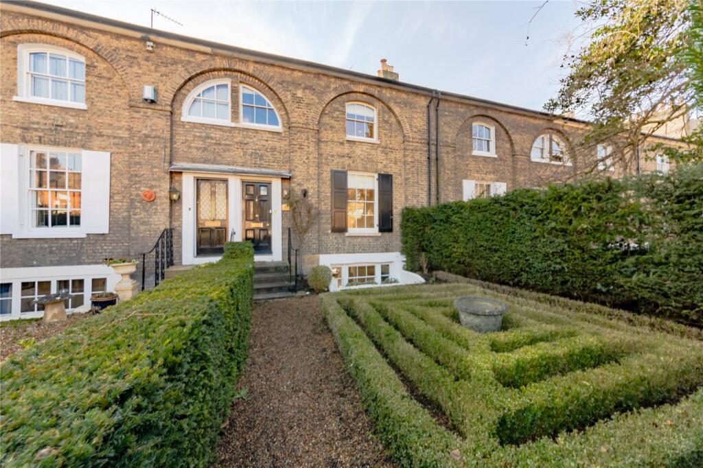 Main image of property: Downing Terrace, Lensfield Road, Cambridgeshire