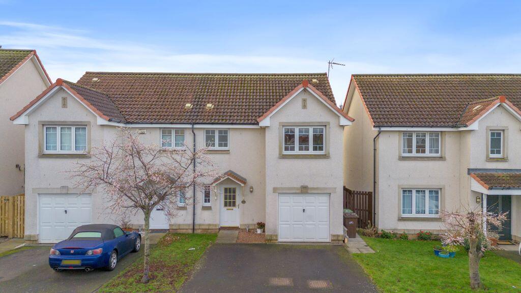 Main image of property: 42 Cameron Way, Prestonpans, EH32 9FH