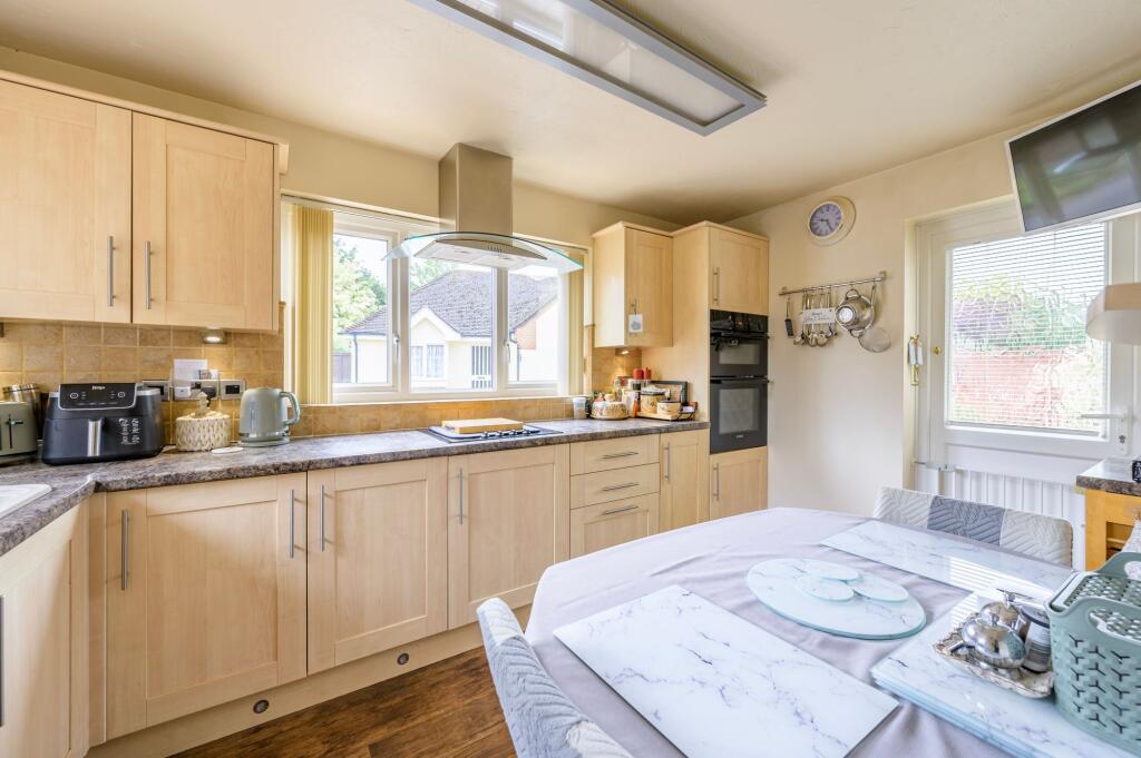 House in Mid Suffolk, Rickinghall Superior - View 2