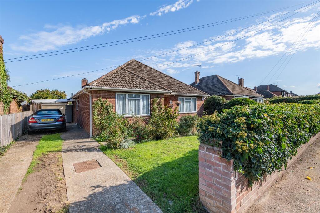3-bed detached on Sutton Road, Maidstone, £425,000