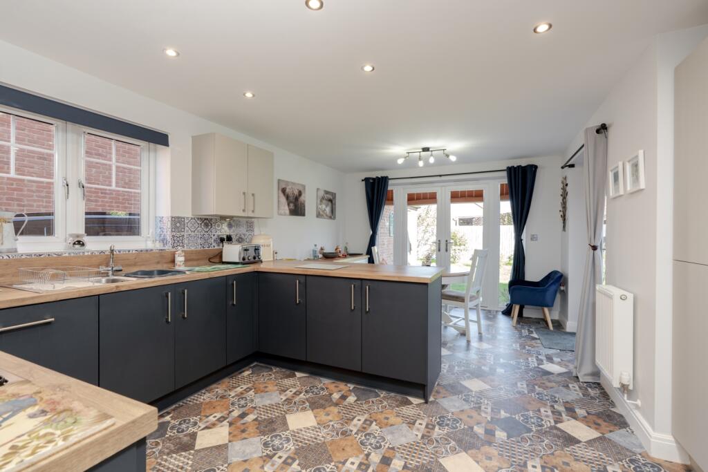House in Peterborough - View 5