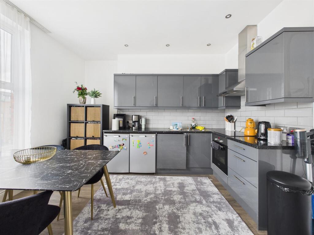 Main image of property: Cedar Road, London