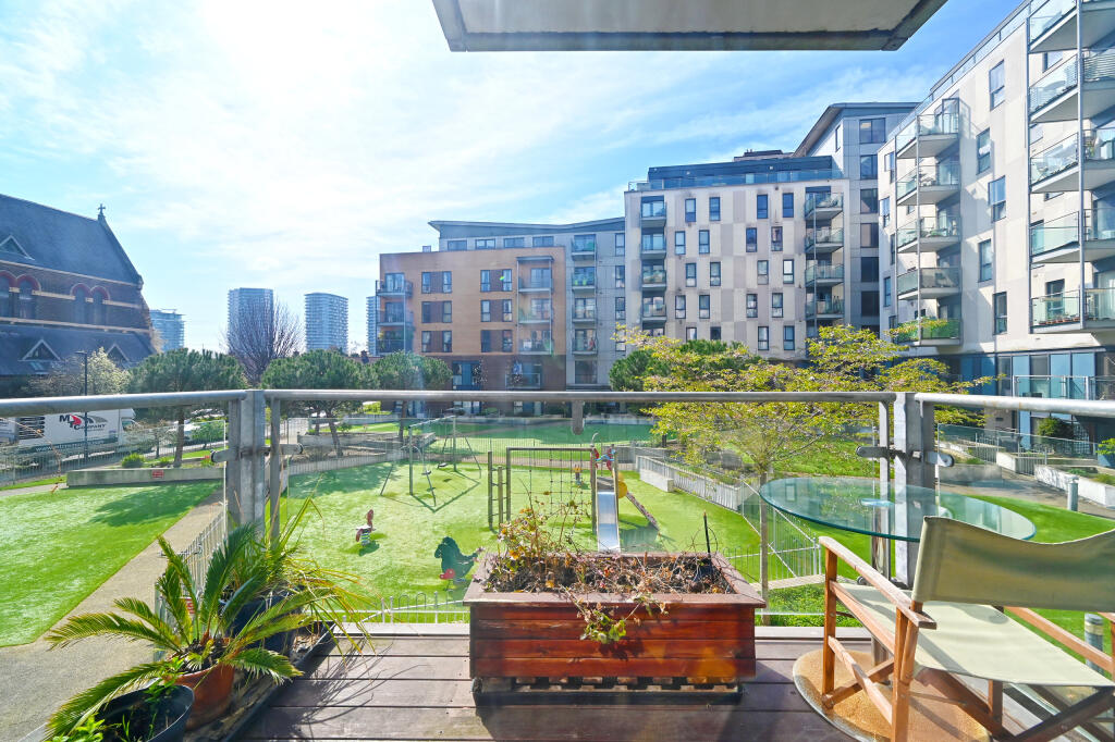 Main image of property: Baythorne House, Canning Town, E16