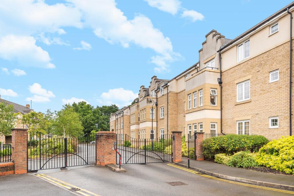 Main image of property: The Hawthorns, Flitwick, MK45