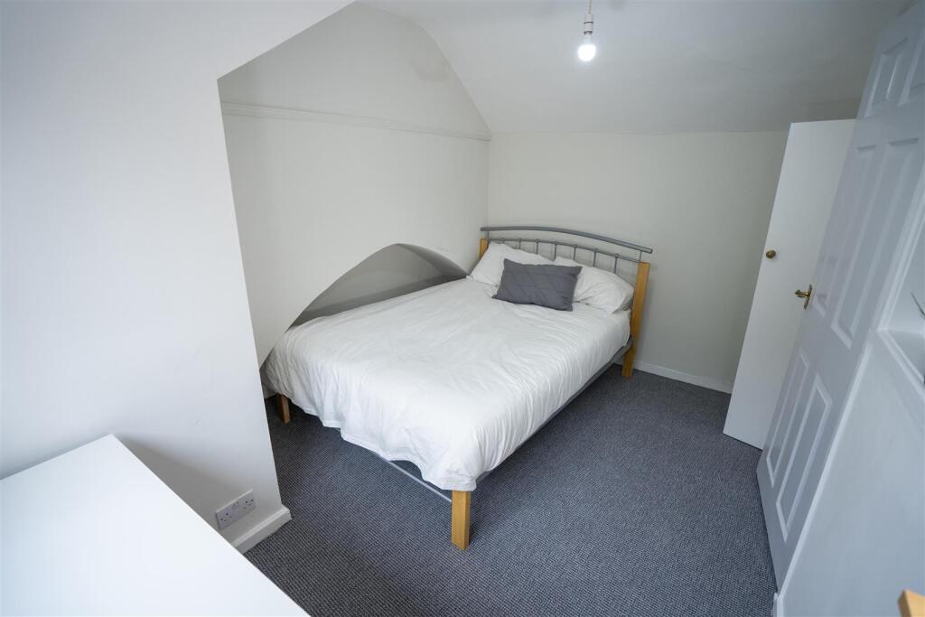 House in Sheffield - View 5