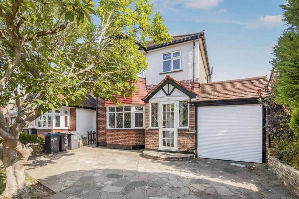 Main image of property: Graham Close Shirley CR0