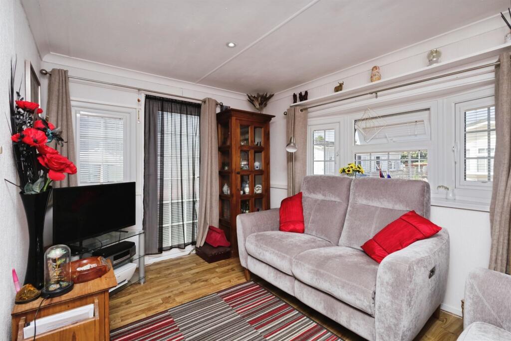 House in Brighton - More