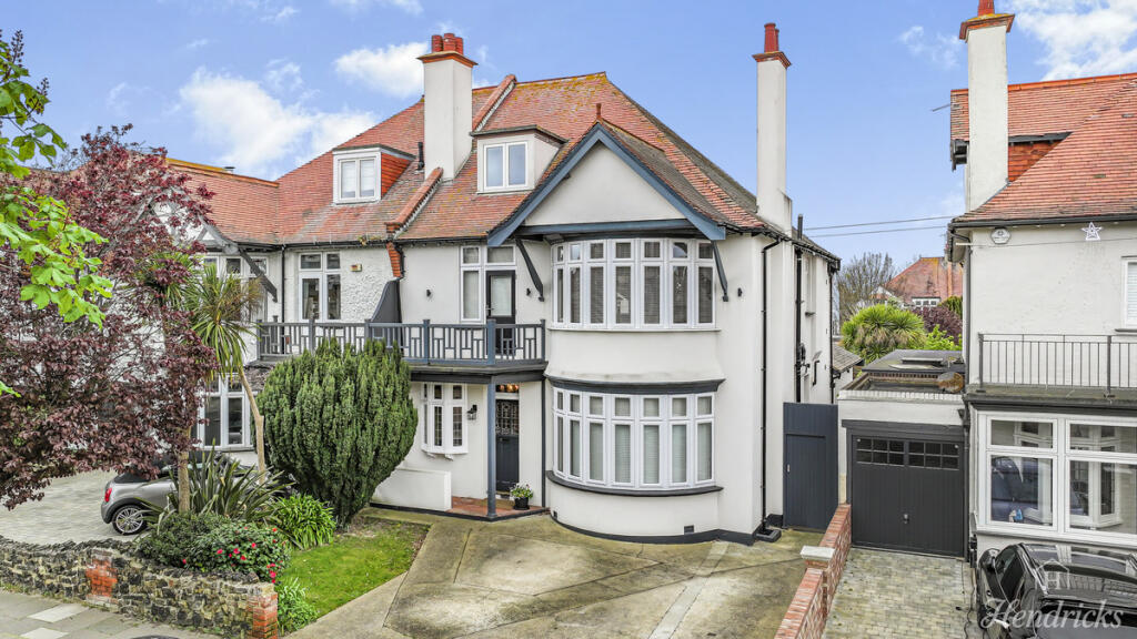 Main image of property: Tyrone Road, Southend-on-sea, SS1 3