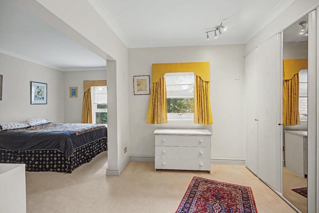 Apartment in Warrington - More