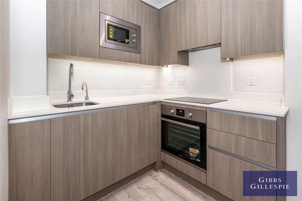 Main image of property: High Street, Uxbridge