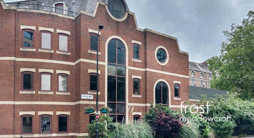 177 Hammersmith Road Hammersmith W6 office to let West London ext3.jpg