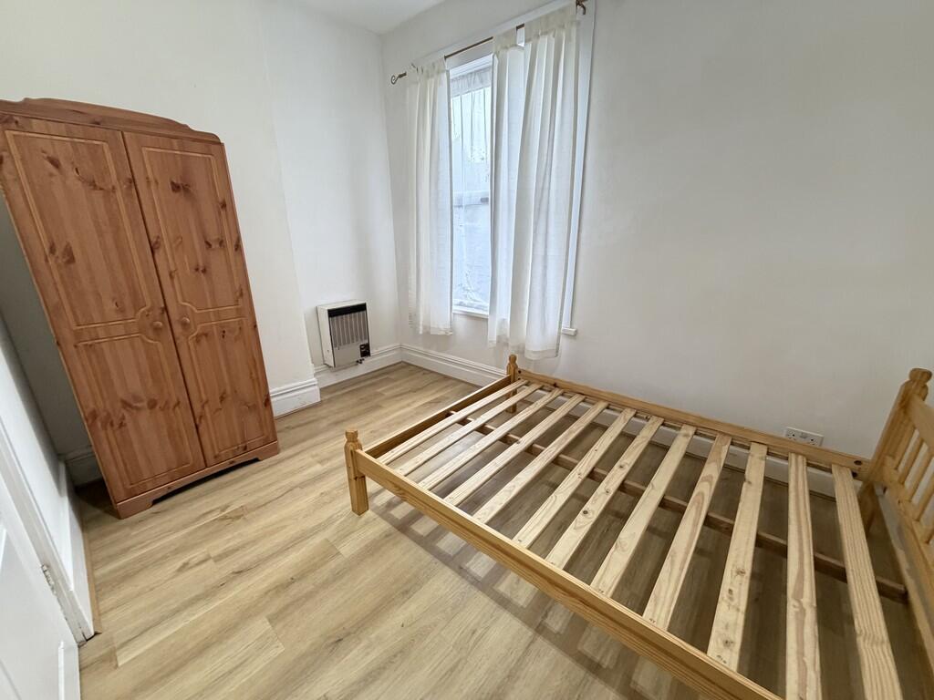 Apartment in Wolverhampton - More