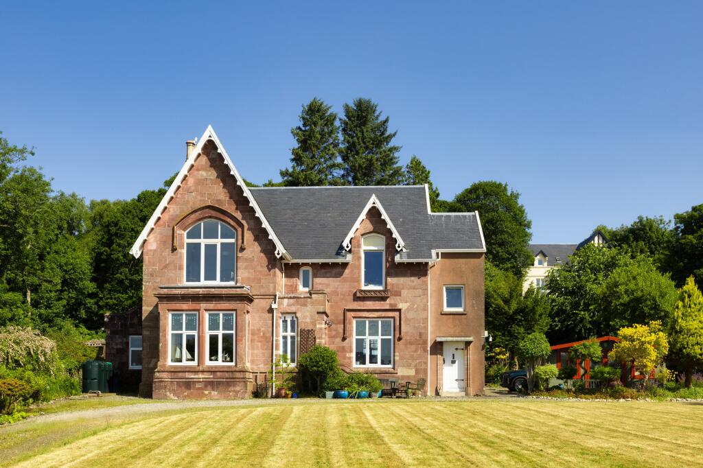 Main image of property: Dunvorleigh West, Shore Road, Kilcreggan, Helensburgh, Argyll And Bute, G84