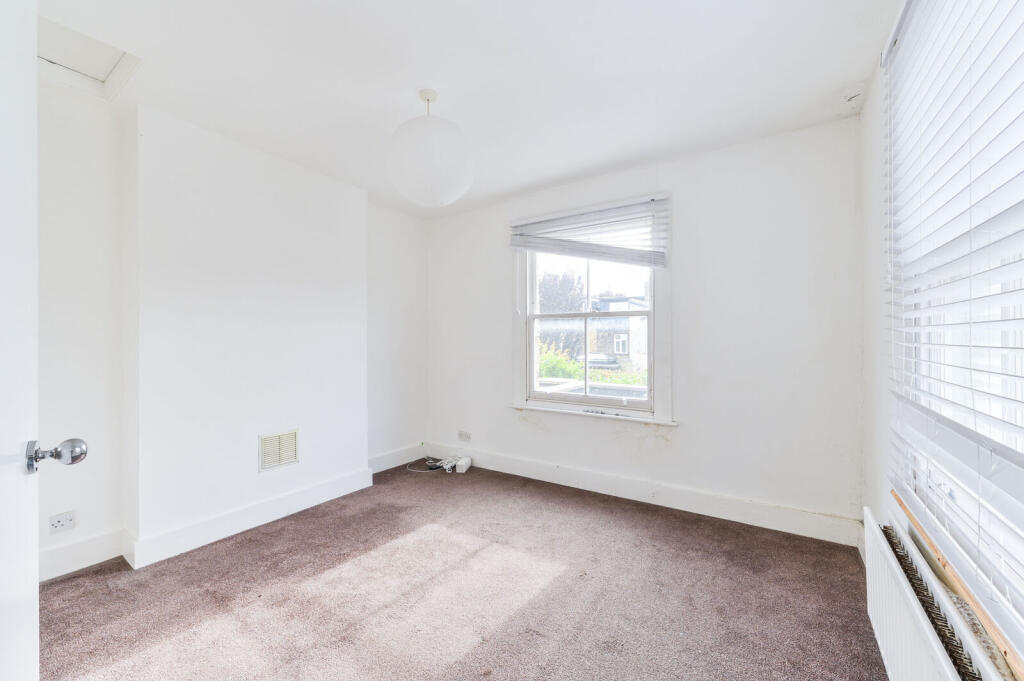 House in London - View 5