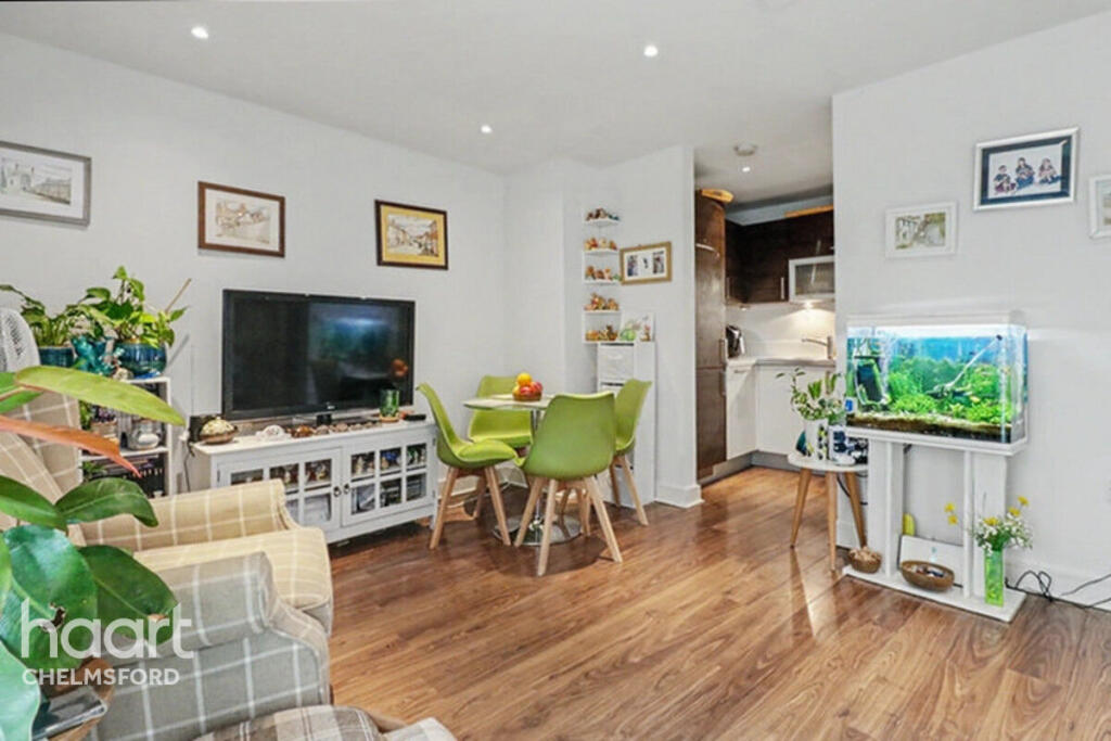 Apartment in Chelmsford - View 5
