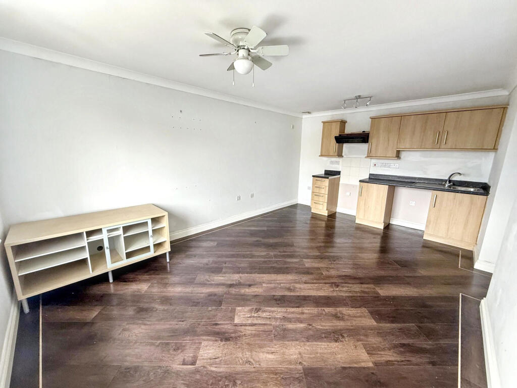 Apartment in Stockton-on-Tees - View 5