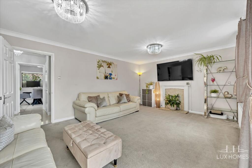 House in Rainham, South Hornchurch - View 4