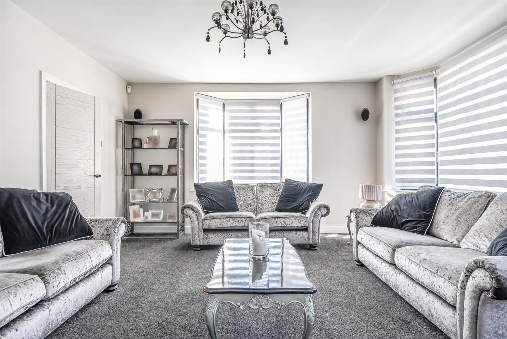 Ellsbridge Close, Keynsham, Bristol photo 4
