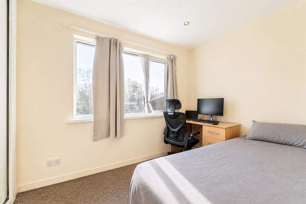 5 bedroom house for rent