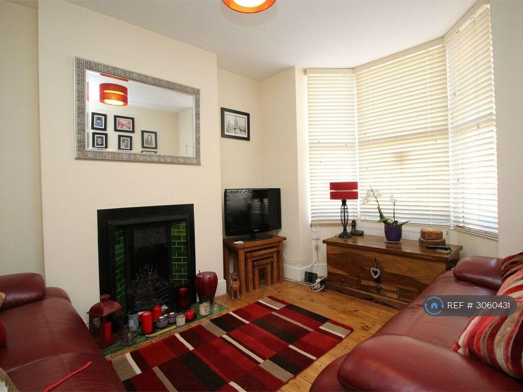 House in Milton Keynes, Bedford - View 3