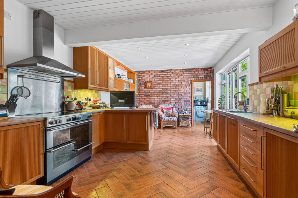 Leicester Road, Kibworth Harcourt, Leicester, LE8 0PX photo 4