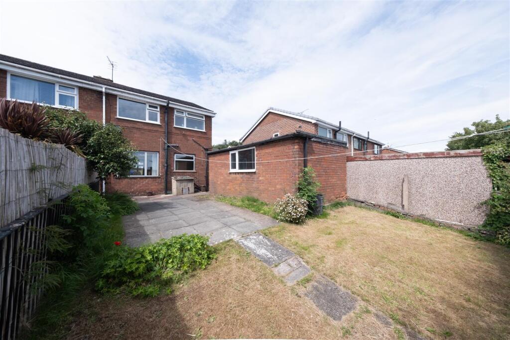 Oathills Drive, Tarporley photo 3