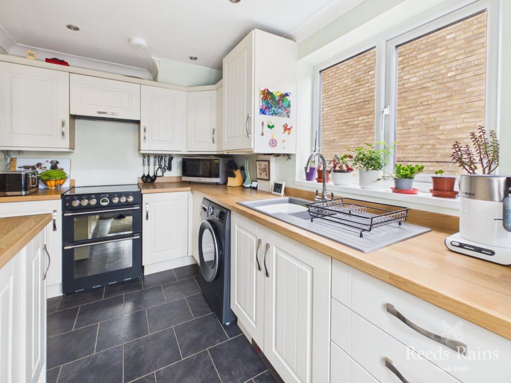 Kingfisher Drive, Guisborough, North Yorkshire, TS14 photo 3