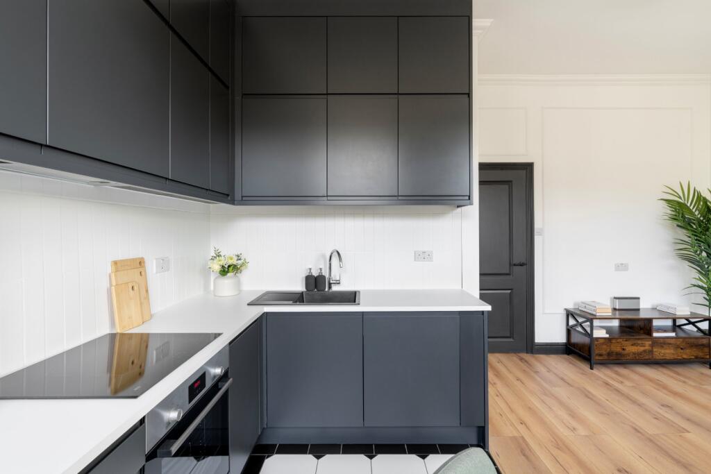 Apartment in London - More