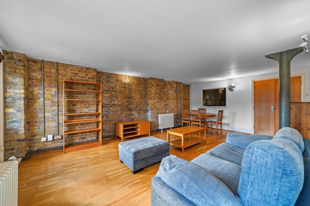 Apartment in London - View 3