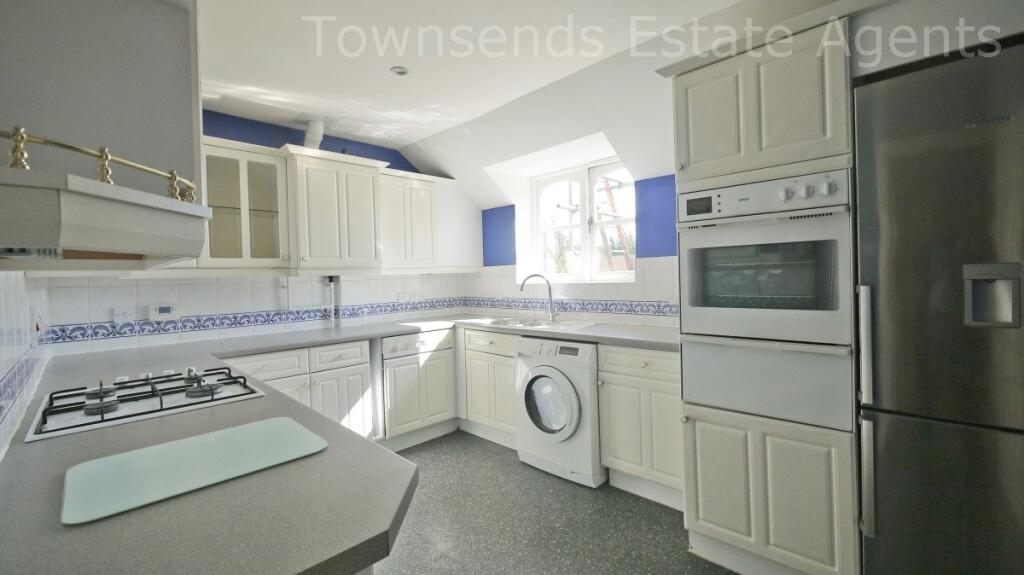 Apartment in Harrow - View 2