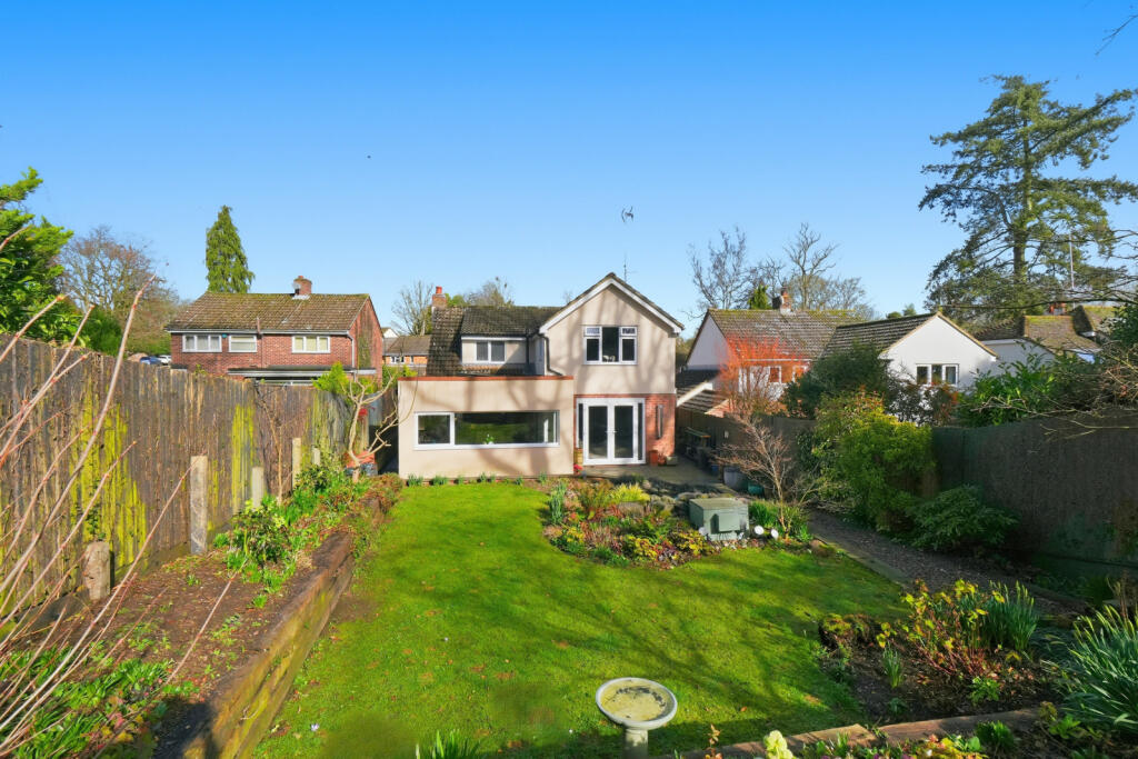 Blythwood Gardens, Stansted, CM24 photo 2