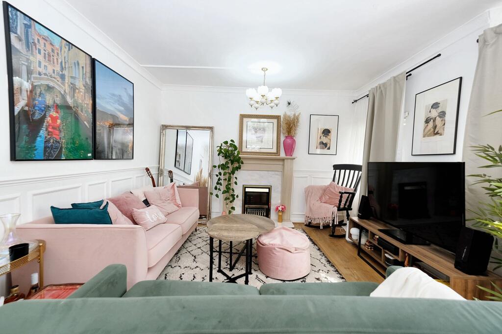 Argosy Drive, Eccles, M30 - More